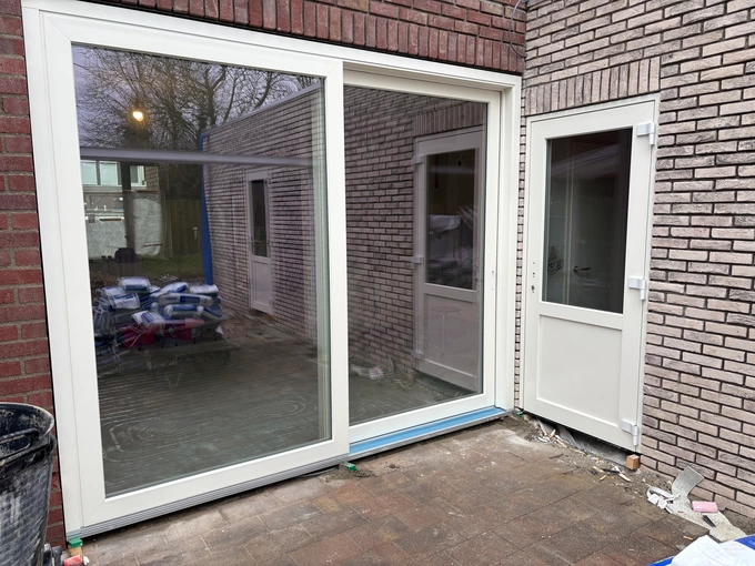 Schuifpui en achterdeur St.Odilienberg 