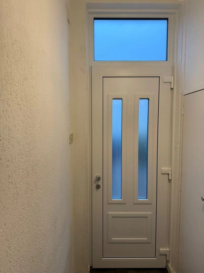 Voordeur Tuindeur en raamkozijn Roermond